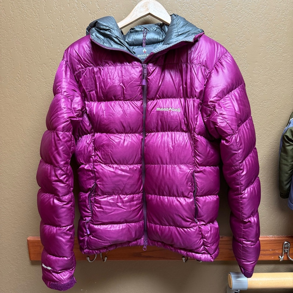 Women’s Fushia Purple Montbell Coat size Large hood